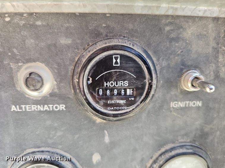 image for item DQ8587 Sullivan Palatek D185PJD air compressor