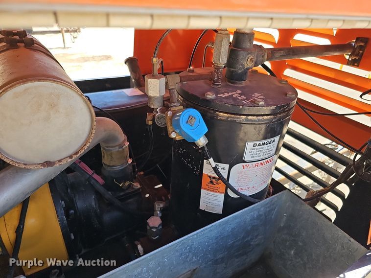 image for item DQ8587 Sullivan Palatek D185PJD air compressor