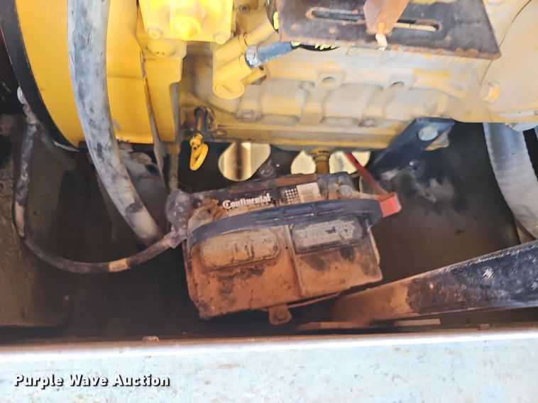 image for item DQ8587 Sullivan Palatek D185PJD air compressor