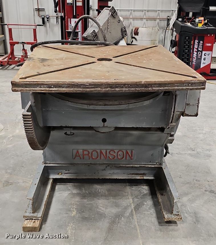 image for item DQ8594 1962 Aronson HD25 welding positioner