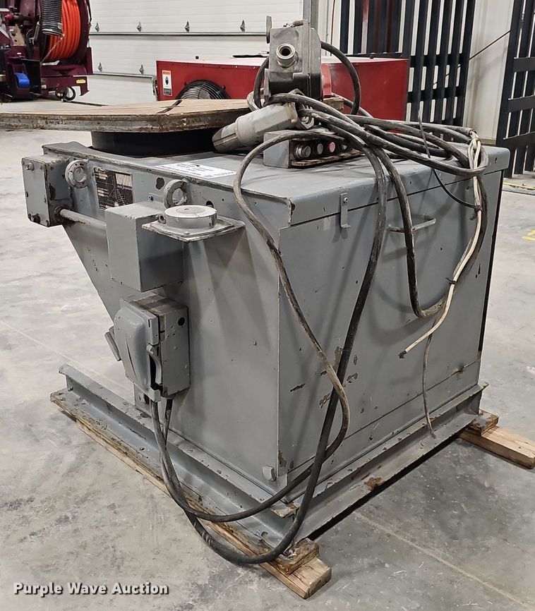 image for item DQ8594 1962 Aronson HD25 welding positioner