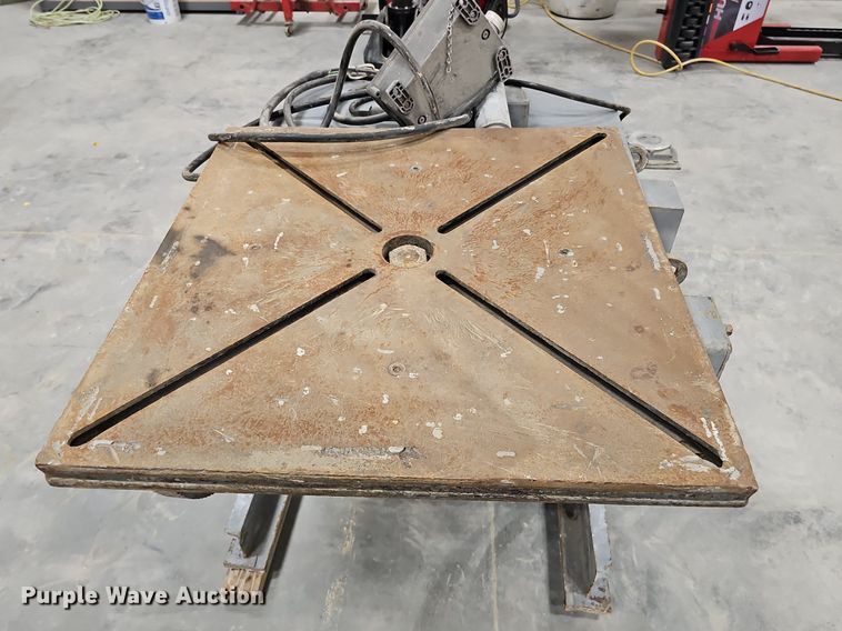 image for item DQ8594 1962 Aronson HD25 welding positioner