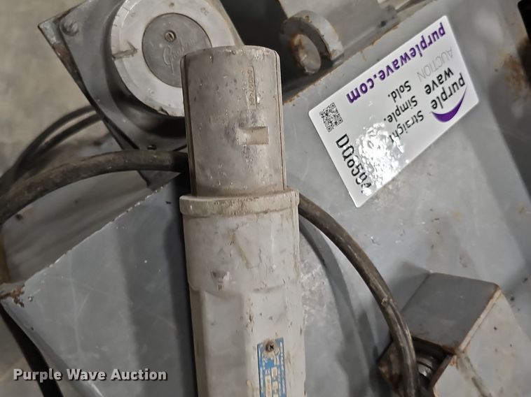 image for item DQ8594 1962 Aronson HD25 welding positioner