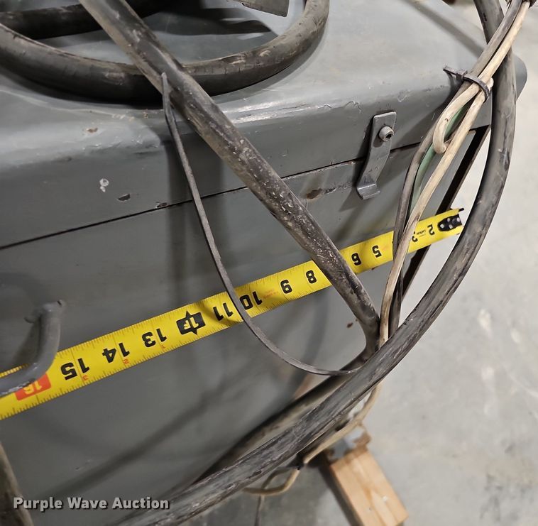 image for item DQ8594 1962 Aronson HD25 welding positioner