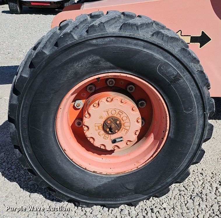 image for item DQ8598 2000 JLG Lift 600S boom lift