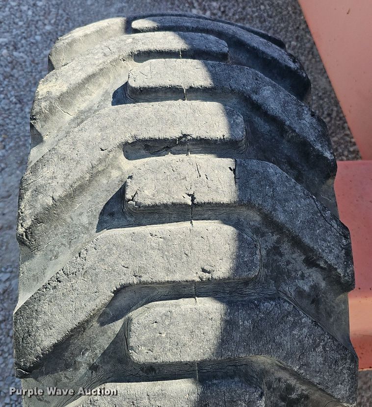 image for item DQ8598 2000 JLG Lift 600S boom lift