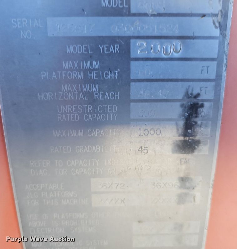 image for item DQ8598 2000 JLG Lift 600S boom lift
