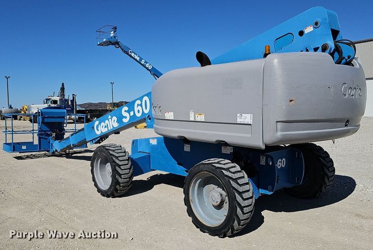 image for item DQ8599 2008 Genie S-60 boom lift