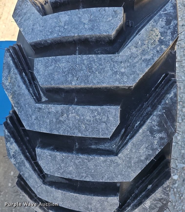 image for item DQ8599 2008 Genie S-60 boom lift