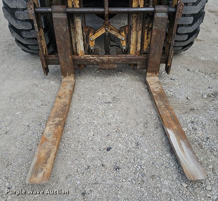 image for item DQ8611 1974 Caterpillar 950 wheel loader