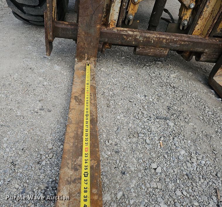 image for item DQ8611 1974 Caterpillar 950 wheel loader