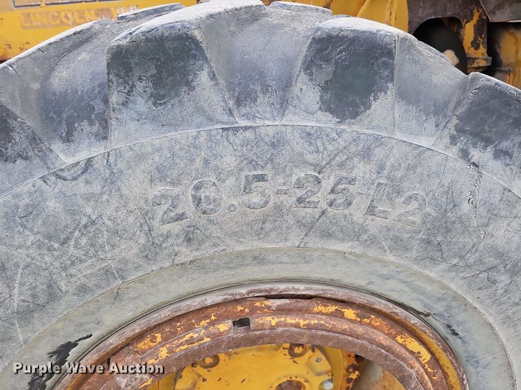 image for item DQ8611 1974 Caterpillar 950 wheel loader