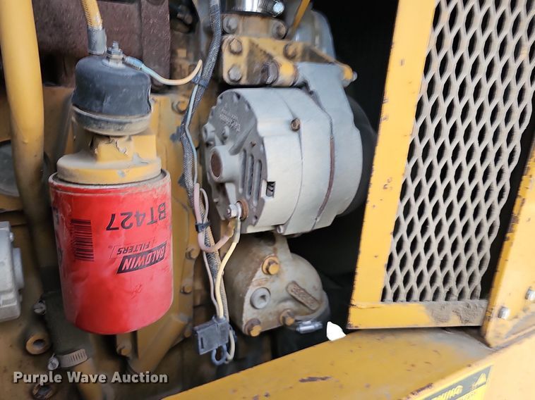 image for item DQ8614 1986 Ingersoll Rand SPF-48 single drum vibratory roller