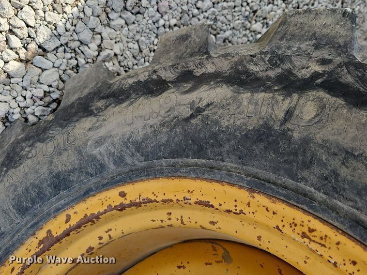 image for item DQ8614 1986 Ingersoll Rand SPF-48 single drum vibratory roller