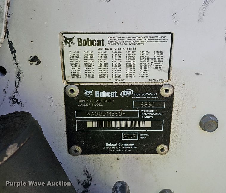 image for item DQ8617 2007 Bobcat S330 skid steer loader