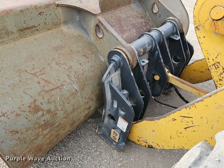 image for item DQ8620 1999 Komatsu WA180-3L wheel loader