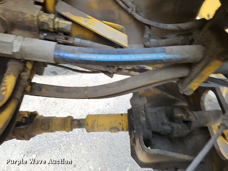 image for item DQ8620 1999 Komatsu WA180-3L wheel loader