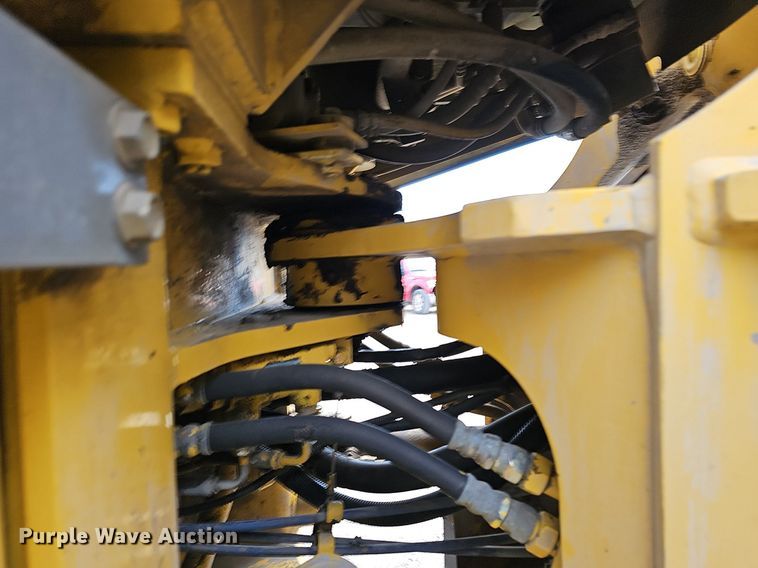 image for item DQ8620 1999 Komatsu WA180-3L wheel loader