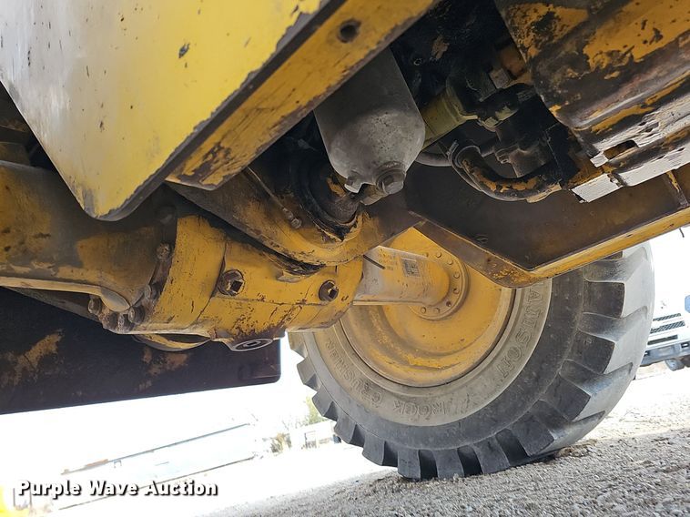 image for item DQ8620 1999 Komatsu WA180-3L wheel loader