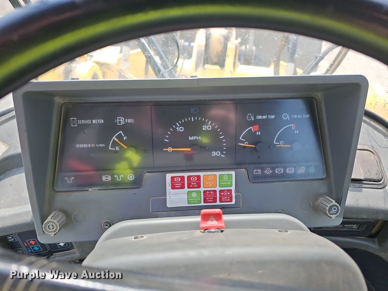 image for item DQ8620 1999 Komatsu WA180-3L wheel loader