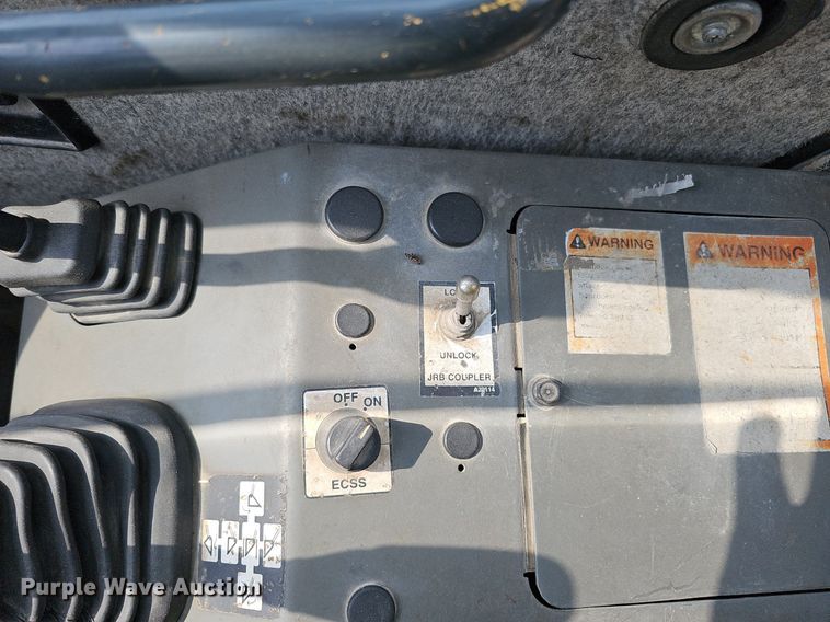 image for item DQ8620 1999 Komatsu WA180-3L wheel loader