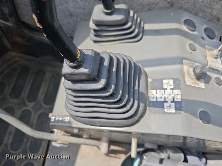 image for item DQ8620 1999 Komatsu WA180-3L wheel loader