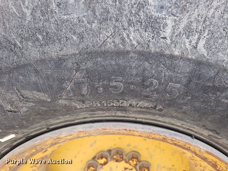 image for item DQ8620 1999 Komatsu WA180-3L wheel loader