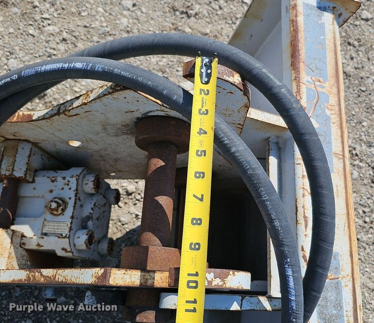 image for item DQ8629 FRD FX55WB-50 skid steer breaker