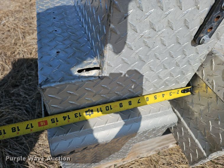 image for item DQ8630 (17) toolboxes