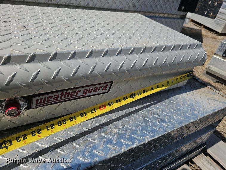 image for item DQ8630 (17) toolboxes