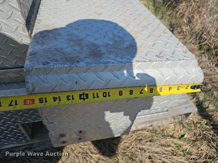 image for item DQ8630 (17) toolboxes