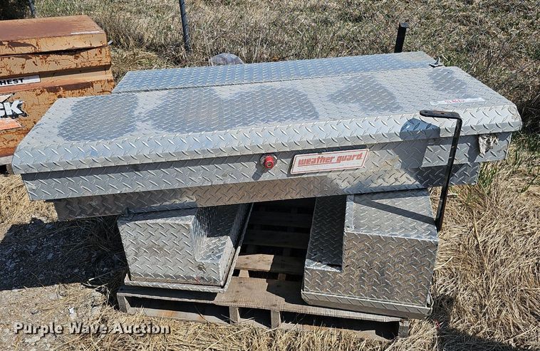 image for item DQ8630 (17) toolboxes