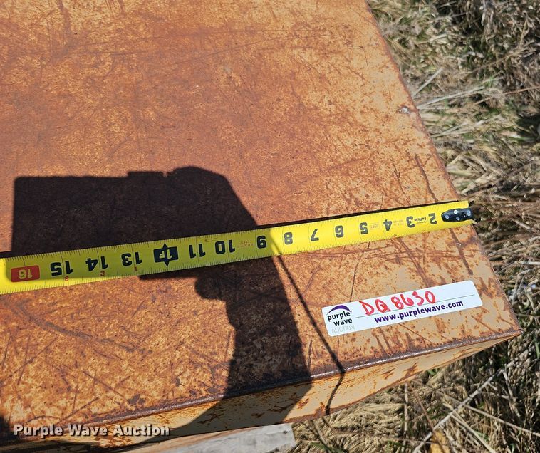 image for item DQ8630 (17) toolboxes