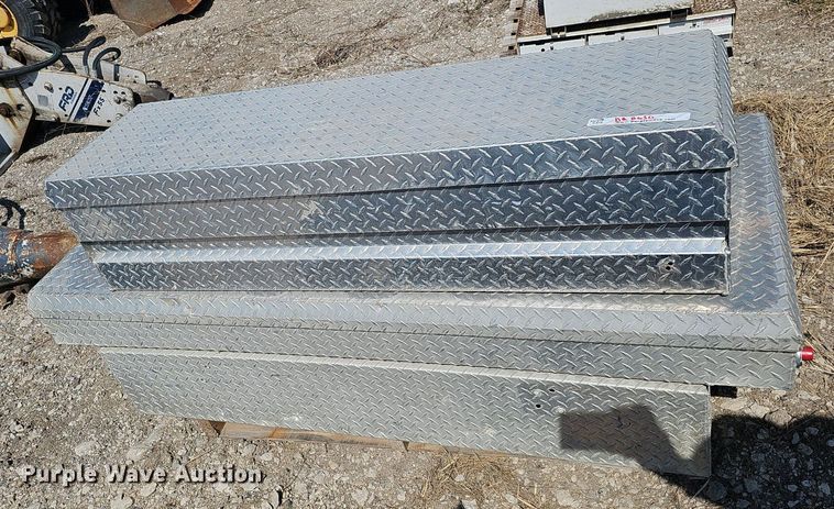 image for item DQ8630 (17) toolboxes