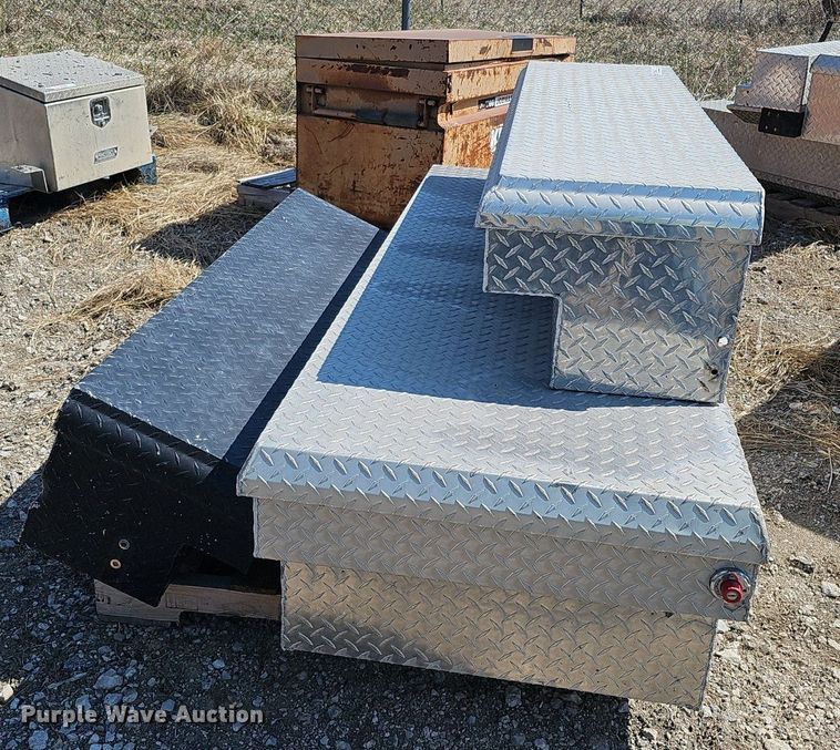 image for item DQ8630 (17) toolboxes