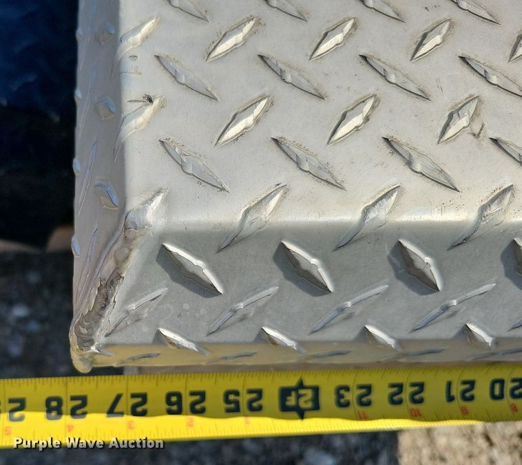 image for item DQ8630 (17) toolboxes