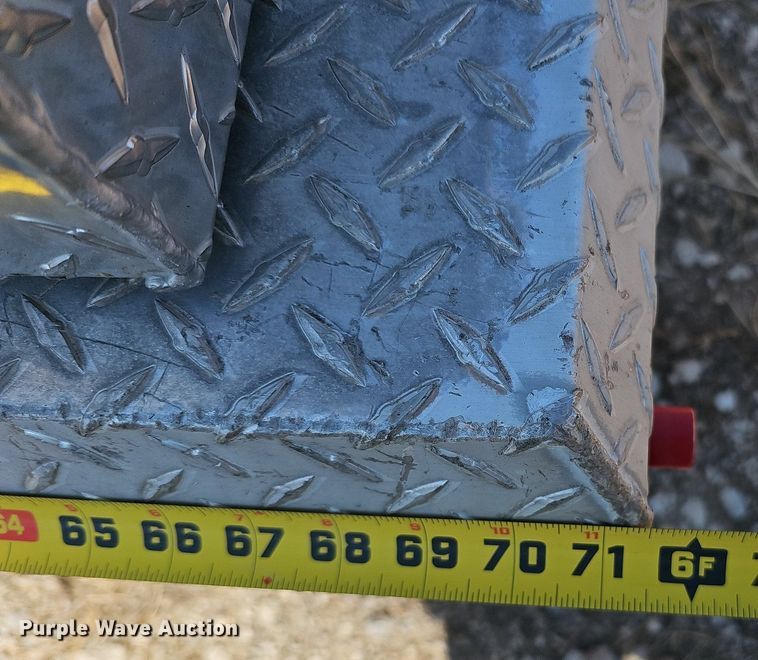 image for item DQ8630 (17) toolboxes