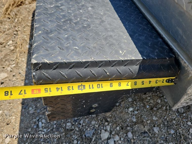 image for item DQ8630 (17) toolboxes