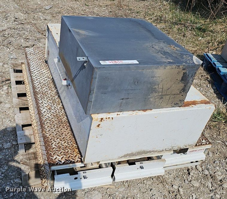 image for item DQ8630 (17) toolboxes