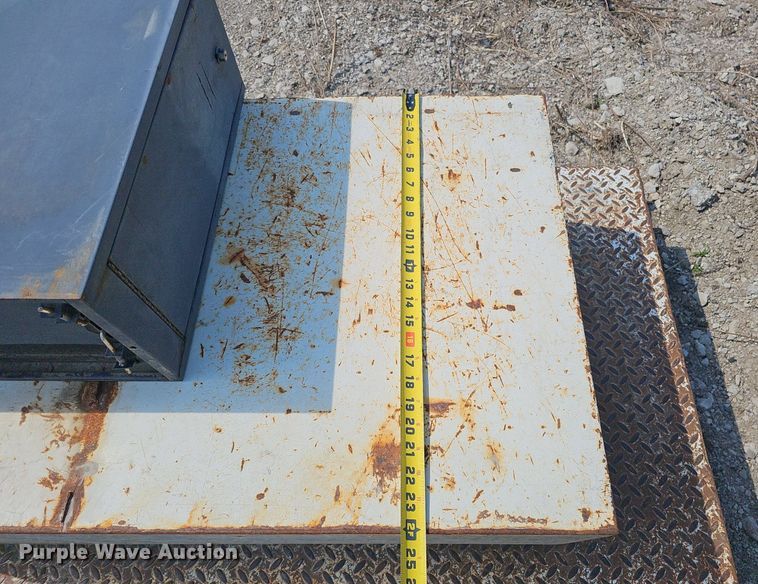 image for item DQ8630 (17) toolboxes