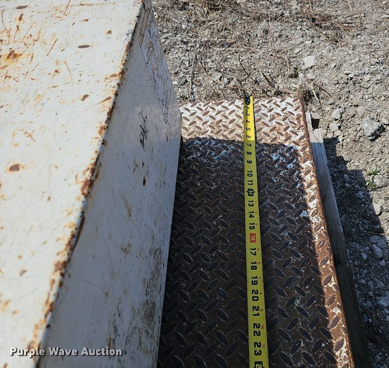 image for item DQ8630 (17) toolboxes