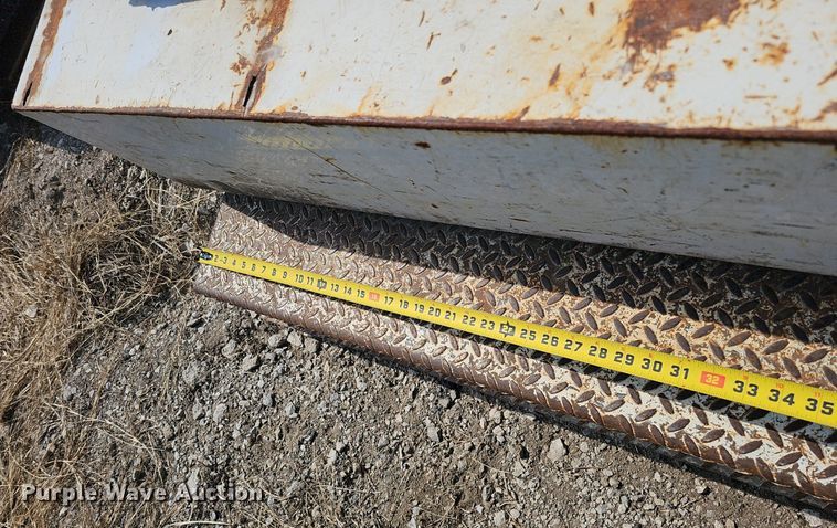 image for item DQ8630 (17) toolboxes