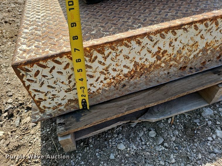 image for item DQ8630 (17) toolboxes