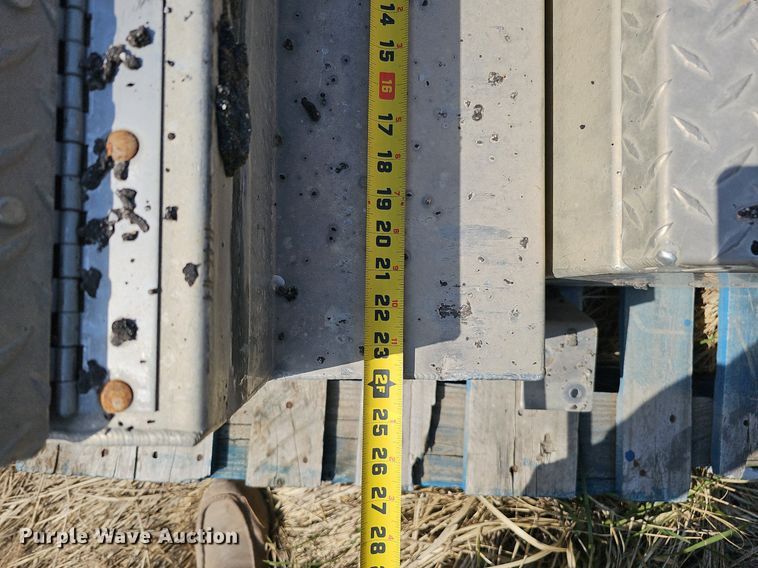 image for item DQ8630 (17) toolboxes