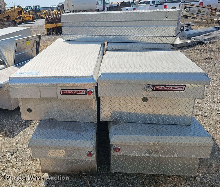 image for item DQ8631 (13) toolboxes