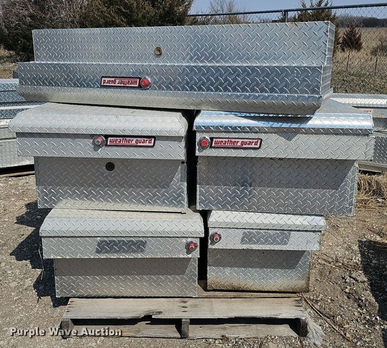 image for item DQ8631 (13) toolboxes