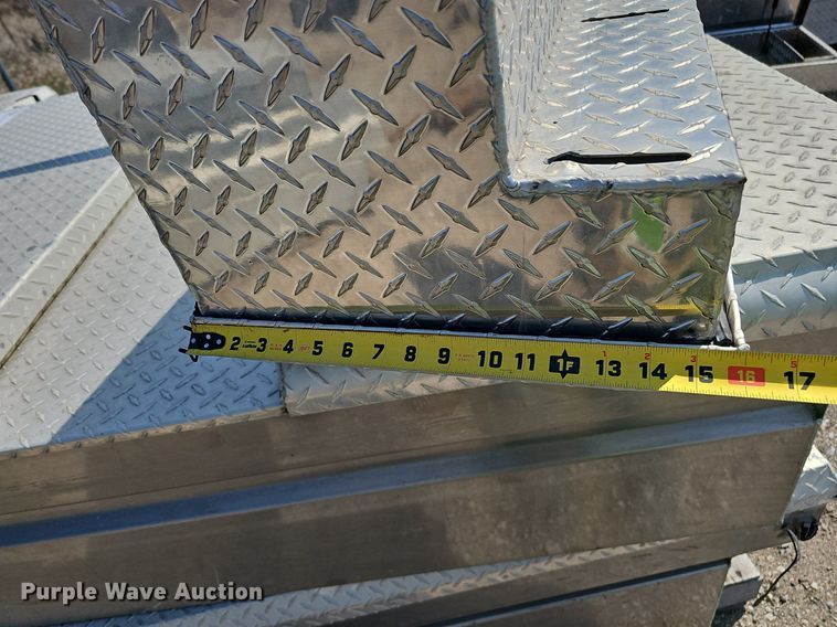 image for item DQ8631 (13) toolboxes