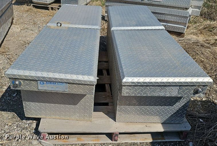 image for item DQ8631 (13) toolboxes