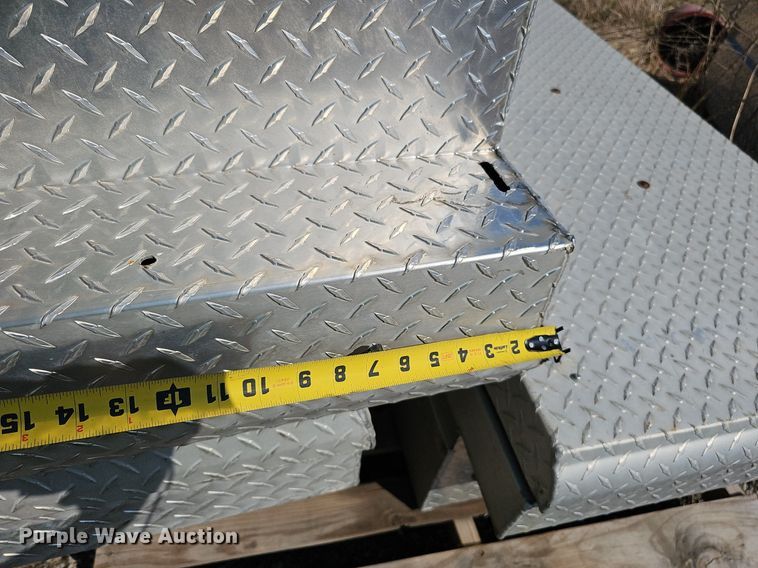 image for item DQ8631 (13) toolboxes