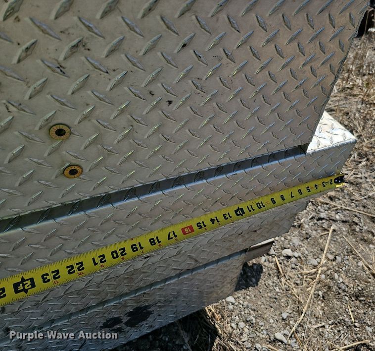 image for item DQ8631 (13) toolboxes